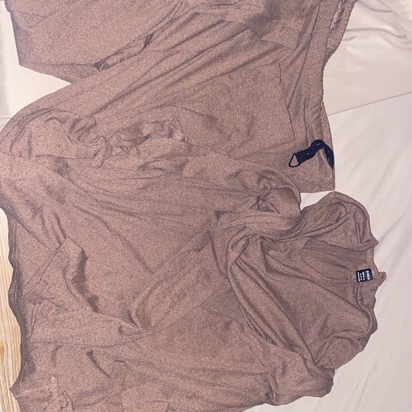 Maternity lot please look at all the photos. - Picture 5 of 9